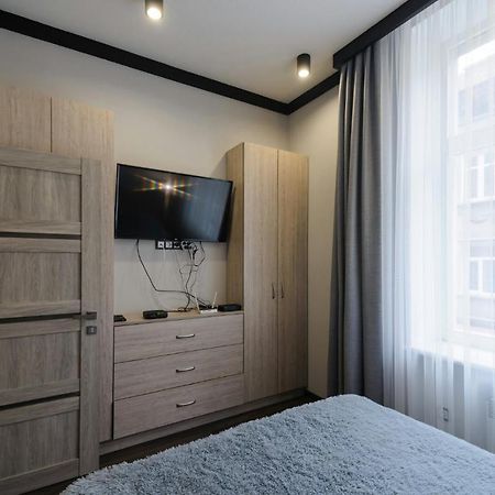 Стильна Квартира В Самому Центрі Lviv Eksteriør bilde